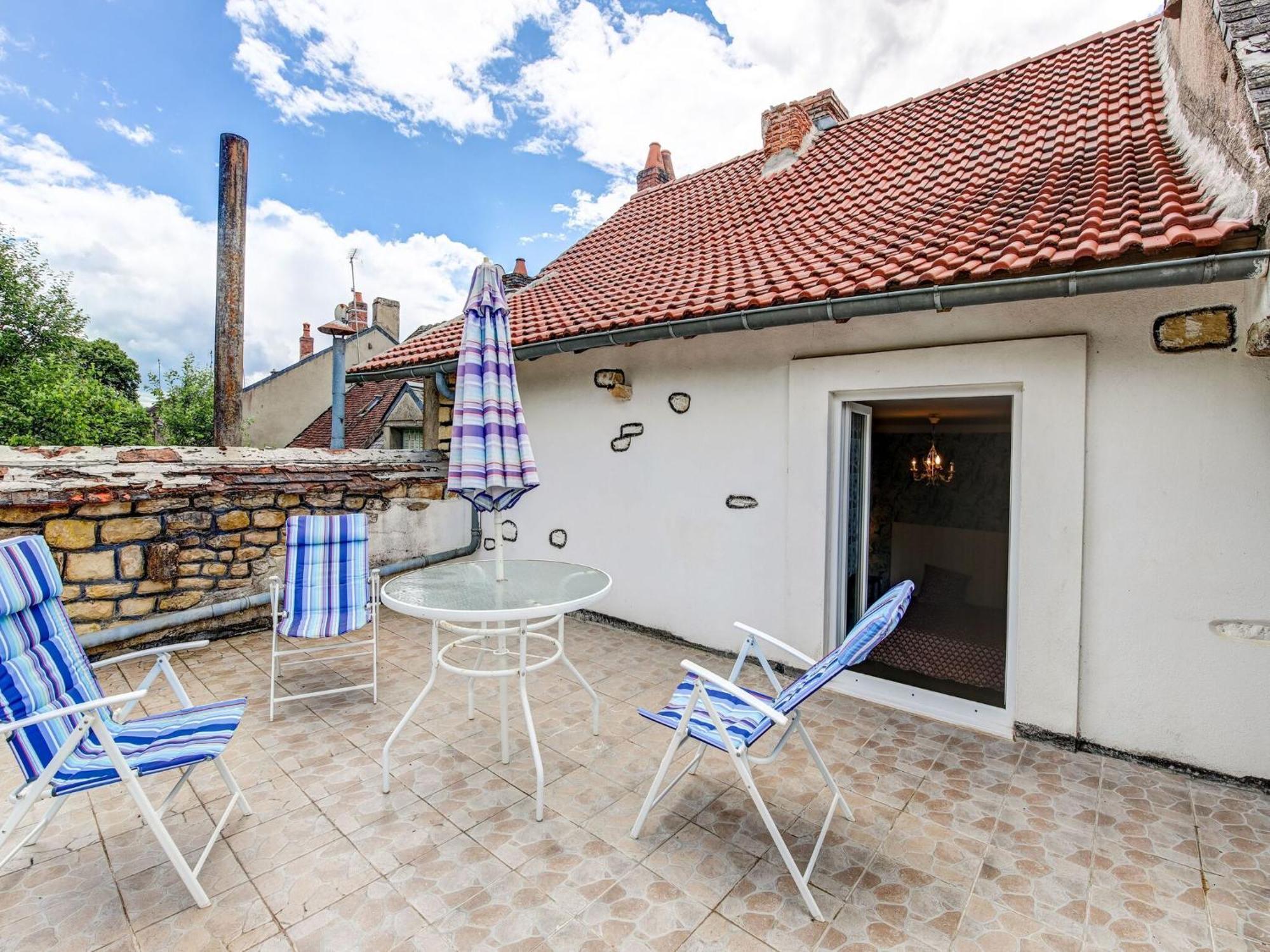 Traditional Holiday Home In Brinon Sur Beuvron Eksteriør bilde