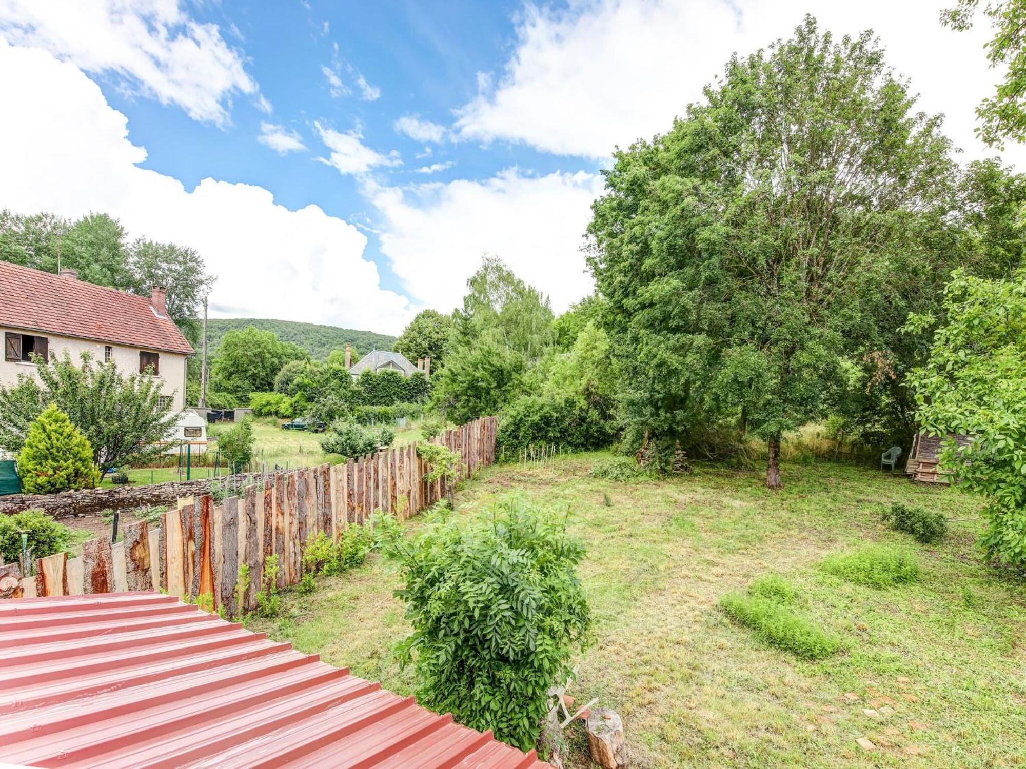 Traditional Holiday Home In Brinon Sur Beuvron Eksteriør bilde